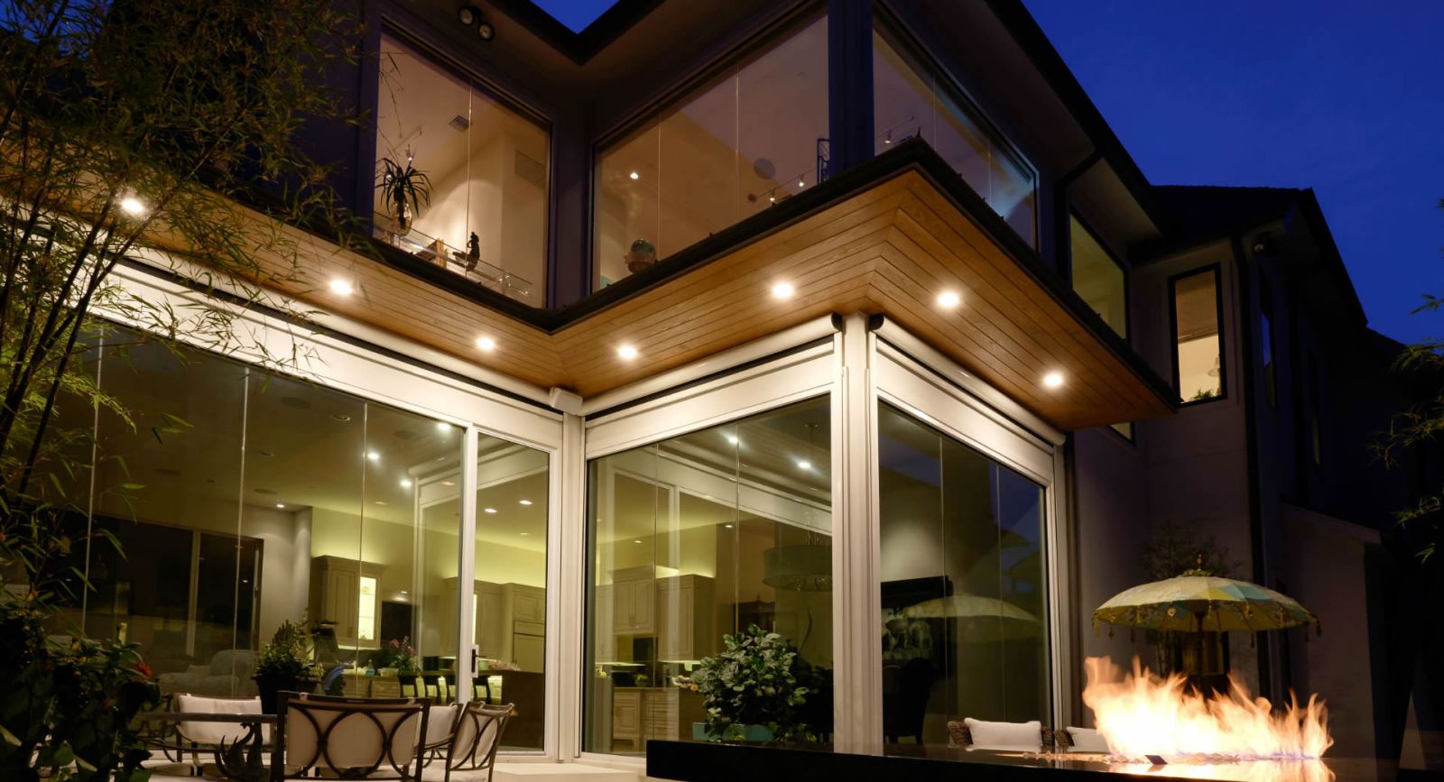 MotionScreen™ Louisville Kentucky Motorized Patio Screens